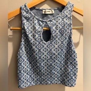 - Women’s/girls Hollister blue print sleeveless crop shirt size Small
